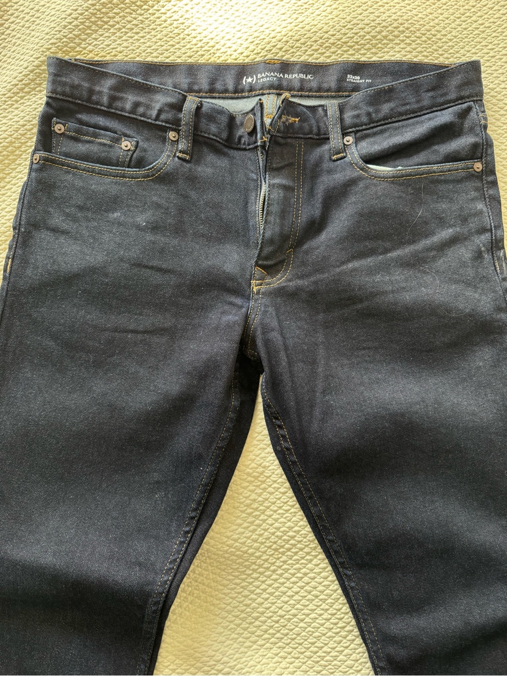 Banana Republic Legacy Men’s Dark Indigo Jeans 32x30 straight.